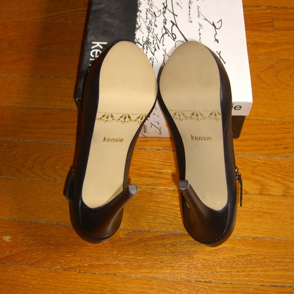 KENSIE BLACK MARY JANE PLATFORM HIGH HEEL SHOE 7.5 - Picture 5 of 6
